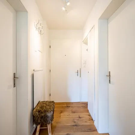 Casa Curnera 8 Apartment *