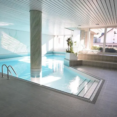 Casa Curnera 8 *