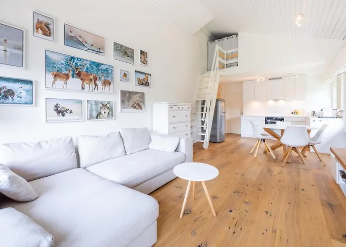 Homes Casa Curnera 8 *