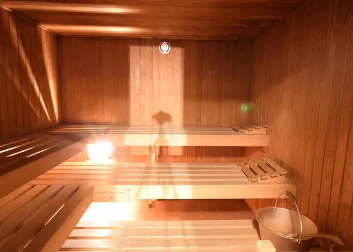 Homes Casa Curnera 8 Daire *