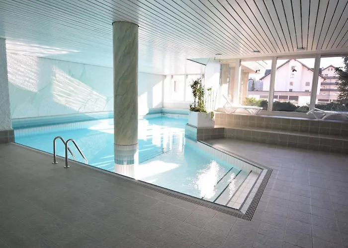 Homes Casa Curnera 8 *